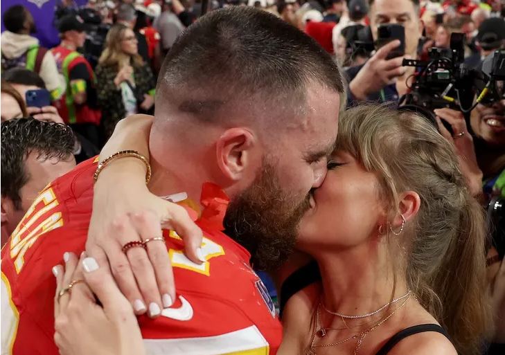 BREAKING NEWS: Travis Kelce Splurges a Huge Amount on Super Bowl Suite for Taylor Swift…