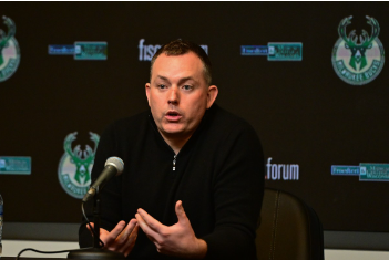 BREAKING NEWS: Milwaukee Bucks Sign’s Top Guard From Los Angeles Clippers on a Multi-Million Dollar Deal.