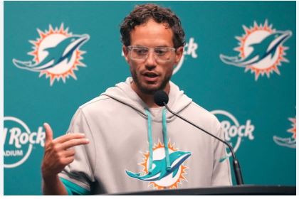 JUST IN: Dolphins Coach Provides Worrying Update on Tyreek Hill’s Injury Status…
