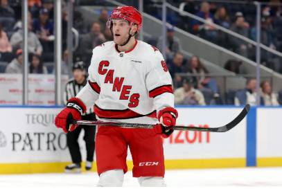 JUST IN: Carolina Hurricanes Bold Move for Mikko Rantanen Hangs on These Two Pivotal Factors.